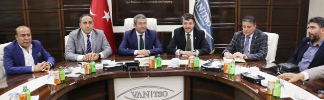 AK Parti İl Başkanı Türkmenoğlu'ndan Van TSO’ya ziyaret