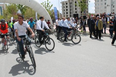 Li Odeya Pîşesazî û Bazirganîya Wan’ê 9 Gûlan Roja Ewrûpa hate pîroz kirin.