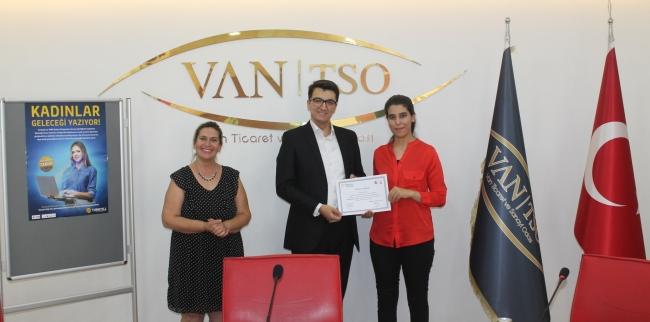 Geleceği Yazan Kadınlar Projesi Van’da tamamlandı