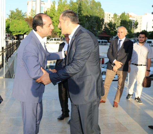 Fatih Çiftci’den  Van TSO’ ya ziyaret