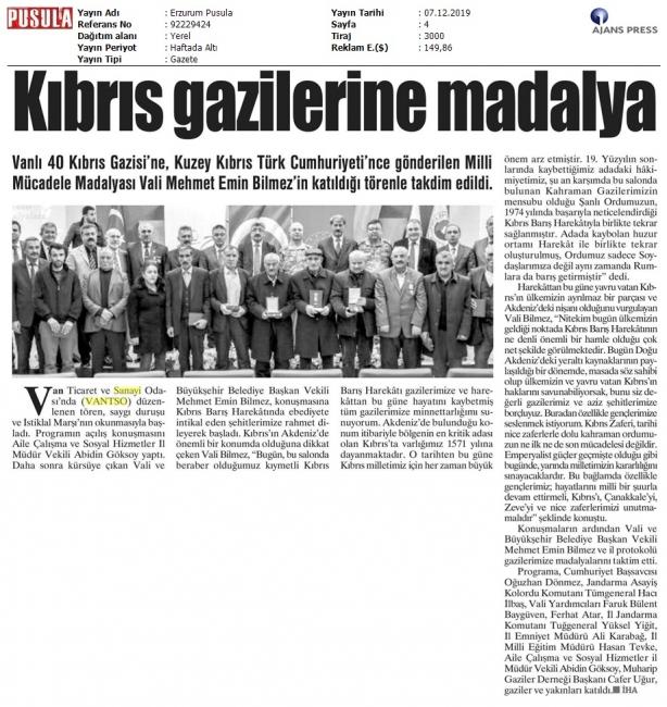 KIBRIS GAZİLERİNE MADALYA