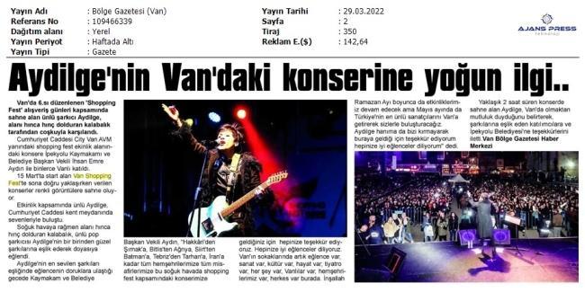 AYDİLGE'NİN VAN'DAKİ KONSERİNE YOĞUN İLGİ