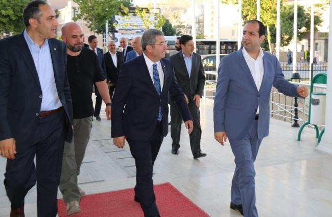 Fatih Çiftci’den  Van TSO’ ya ziyaret