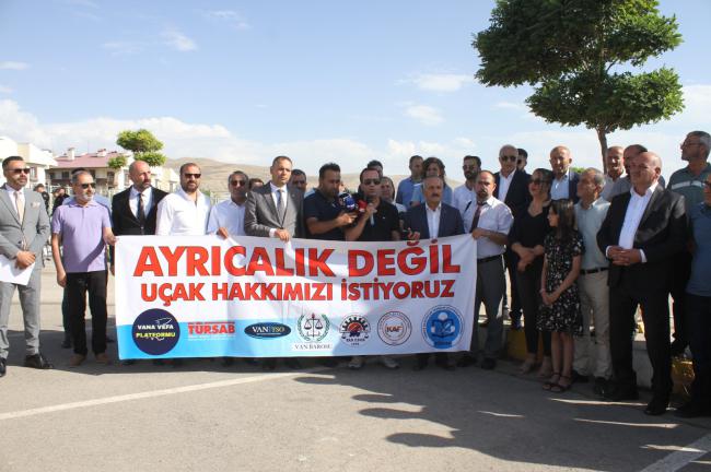 BASIN AÇIKLAMASI AYRICALIK DEĞİL, UÇAK HAKKIMIZI İSTİYORUZ