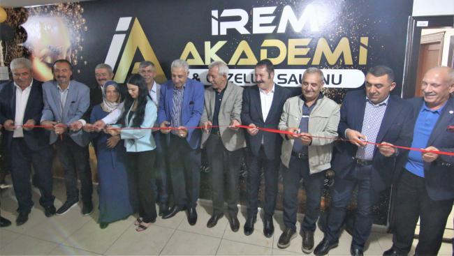 AÇILIŞ İrem Akademi ve Güzellik Salonu açıldı