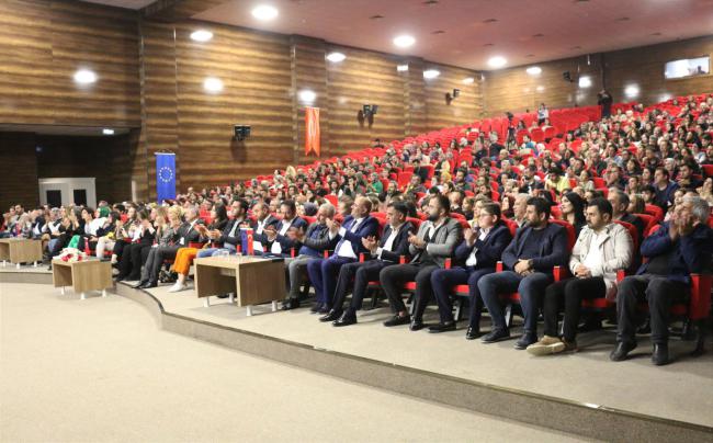 KONSER Antakya Medeniyetler Korosu Van'da konser verdi