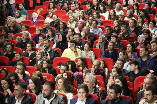 KONSER Antakya Medeniyetler Korosu Van'da konser verdi