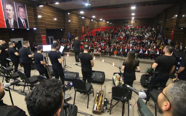 KONSER Antakya Medeniyetler Korosu Van'da konser verdi