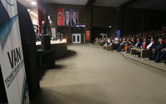 KONSER Antakya Medeniyetler Korosu Van'da konser verdi