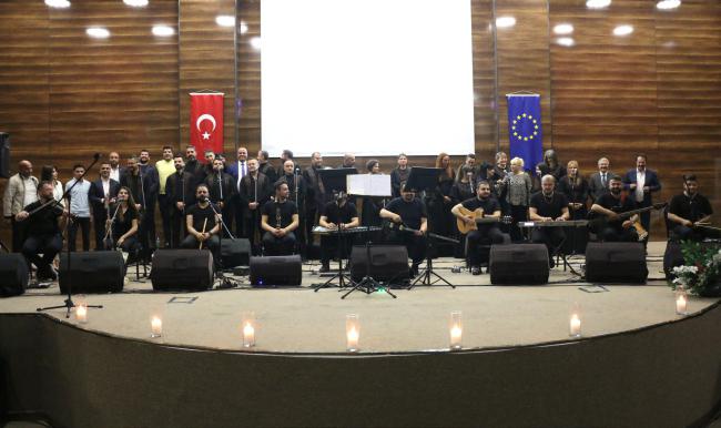 KONSER Antakya Medeniyetler Korosu Van'da konser verdi