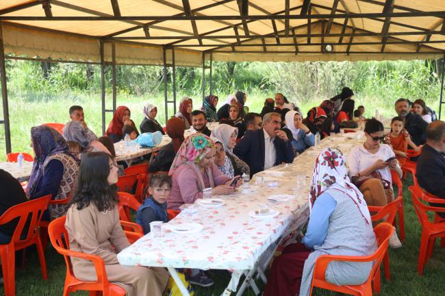 Dünya Kahvaltı Günü Van Kalesi'nde Dünya Kahvaltı Günü kutlandı