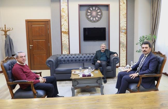 Ziyaret   Kaymakam Gilan'dan Başkan Takva'ya Ziyaret