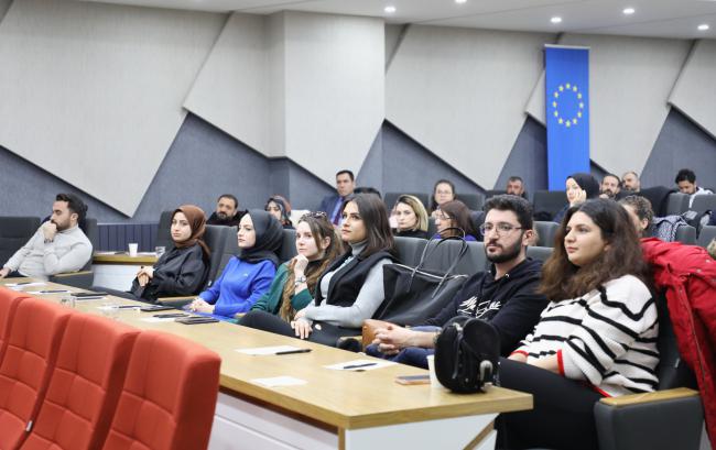 SEMİNER 'Medya Okuryazarlığı ve Dezenformasyon Semineri'