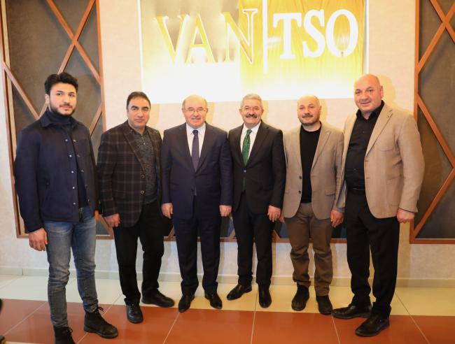'Üyelerle Söyleşi' Hüseyin Çelik, Van TSO üyeleriyle bir araya geldi