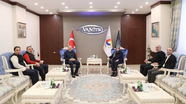 Ziyaret   Cumhurbaşkanı Başdanışmanı Gülşen Orhan'dan ziyaret