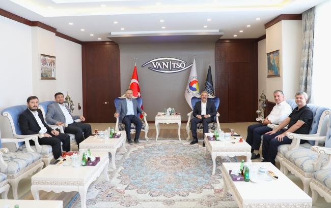HÜDA-PAR Heyetinden   Van TSO'ya Ziyaret