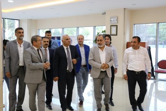 VALİ ZORLUOĞLU VAN TSO MECLİS TOPLANTISINA KATILDI