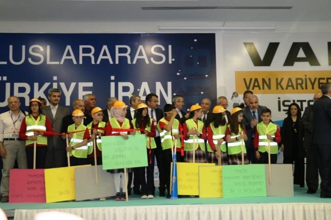 VAN KARİYER VE İSTİHDAM FUARI AÇILIŞI