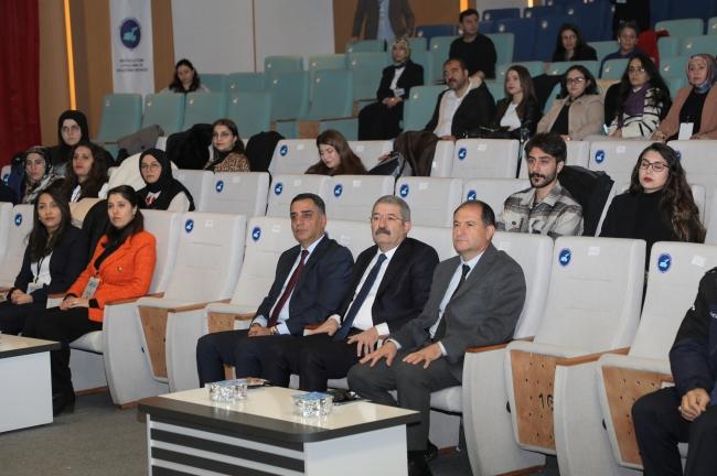 Sempozyum Van'da Aile Sempozyumu düzenlendi