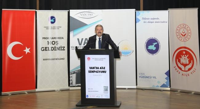 Sempozyum Van'da Aile Sempozyumu düzenlendi
