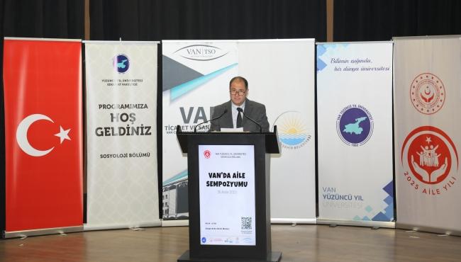 Sempozyum Van'da Aile Sempozyumu düzenlendi