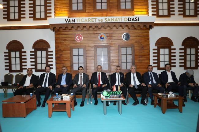 AÇILIŞ Van'ın binlerce yıllık mutfak mirasını dünyaya taşıyan fuar açıldı