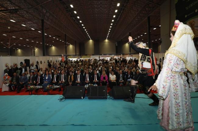 AÇILIŞ Van'ın binlerce yıllık mutfak mirasını dünyaya taşıyan fuar açıldı