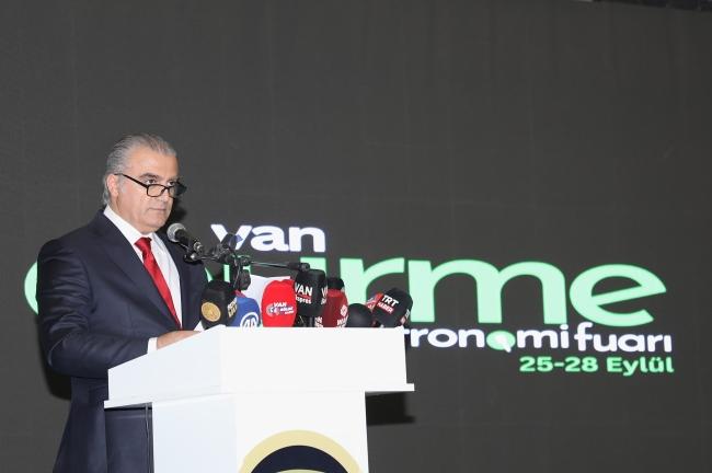AÇILIŞ Van'ın binlerce yıllık mutfak mirasını dünyaya taşıyan fuar açıldı