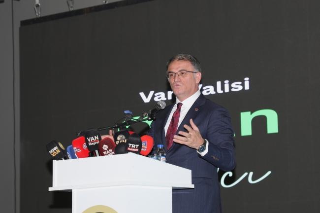 AÇILIŞ Van'ın binlerce yıllık mutfak mirasını dünyaya taşıyan fuar açıldı