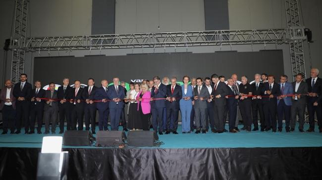 AÇILIŞ Van'ın binlerce yıllık mutfak mirasını dünyaya taşıyan fuar açıldı