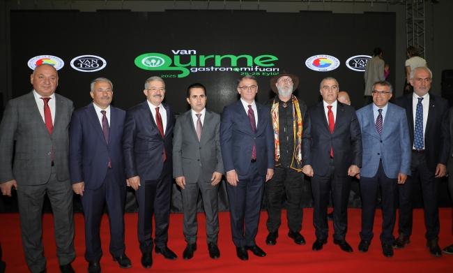AÇILIŞ Van'ın binlerce yıllık mutfak mirasını dünyaya taşıyan fuar açıldı