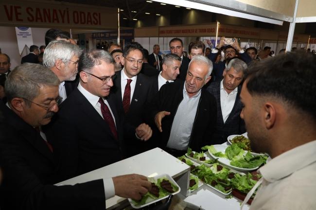 AÇILIŞ Van'ın binlerce yıllık mutfak mirasını dünyaya taşıyan fuar açıldı