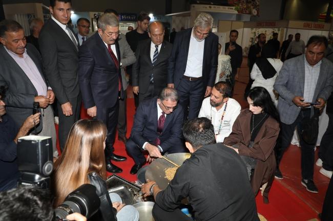 AÇILIŞ Van'ın binlerce yıllık mutfak mirasını dünyaya taşıyan fuar açıldı