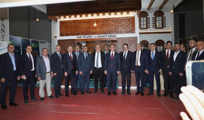 AÇILIŞ Van'ın binlerce yıllık mutfak mirasını dünyaya taşıyan fuar açıldı