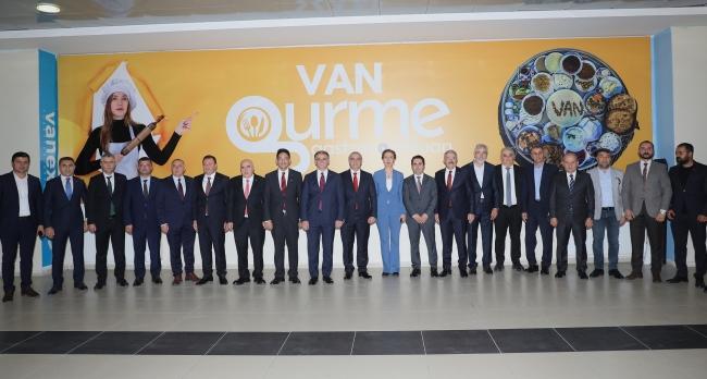 AÇILIŞ Van'ın binlerce yıllık mutfak mirasını dünyaya taşıyan fuar açıldı