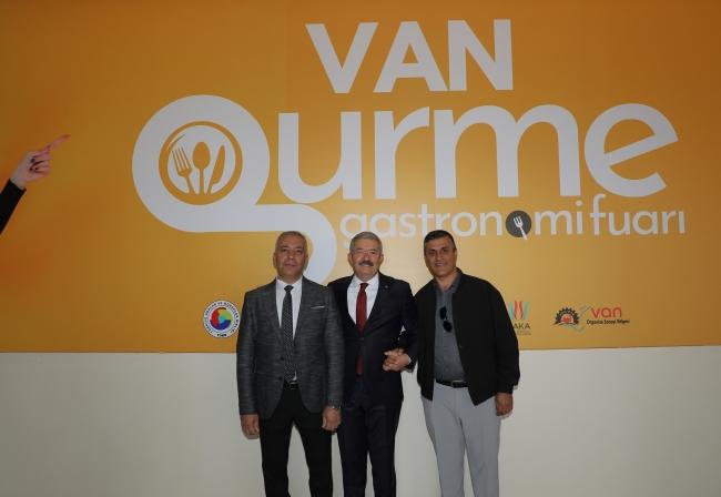 AÇILIŞ Van'ın binlerce yıllık mutfak mirasını dünyaya taşıyan fuar açıldı