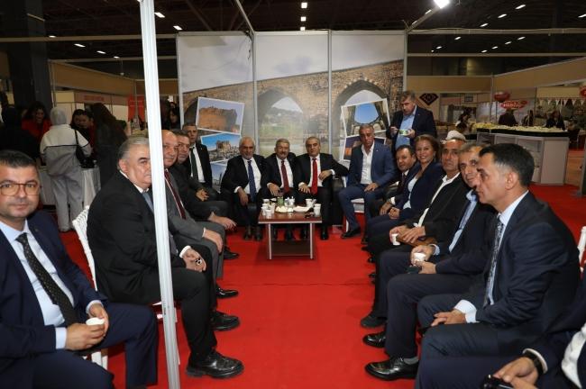 AÇILIŞ Van'ın binlerce yıllık mutfak mirasını dünyaya taşıyan fuar açıldı