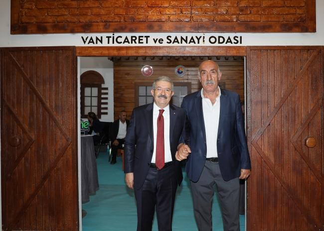 AÇILIŞ Van'ın binlerce yıllık mutfak mirasını dünyaya taşıyan fuar açıldı