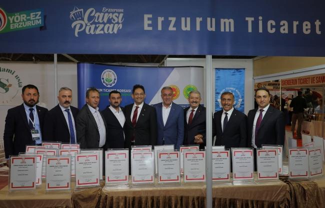 AÇILIŞ Van'ın binlerce yıllık mutfak mirasını dünyaya taşıyan fuar açıldı