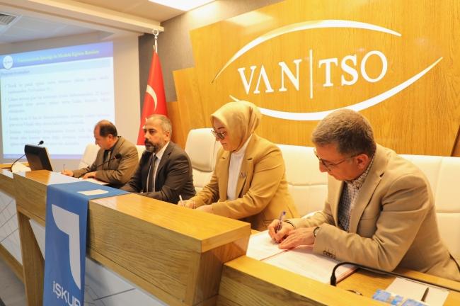 Van TSO'da toplantı İSTİHDAMI ARTIRACAK PROTOKOL İMZALANDI
