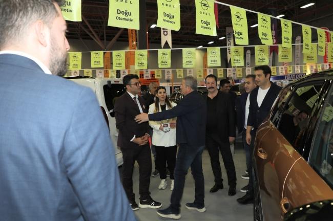 ZİYARET Van TSO 2. AutoVan Otomotiv Fuarı'nı gezdi