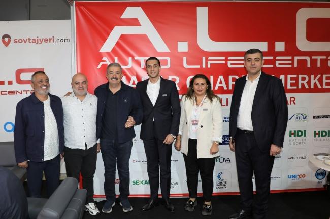 ZİYARET Van TSO 2. AutoVan Otomotiv Fuarı'nı gezdi