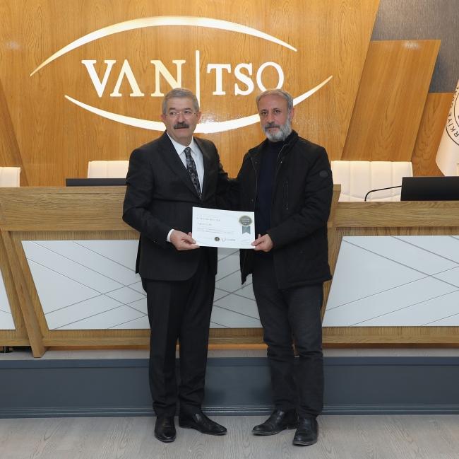 Sertifika Töreni Van TSO'da Hakemler Eğitimi Sertifika Töreni düzenlendi