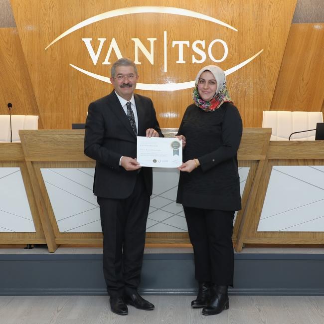 Sertifika Töreni Van TSO'da Hakemler Eğitimi Sertifika Töreni düzenlendi