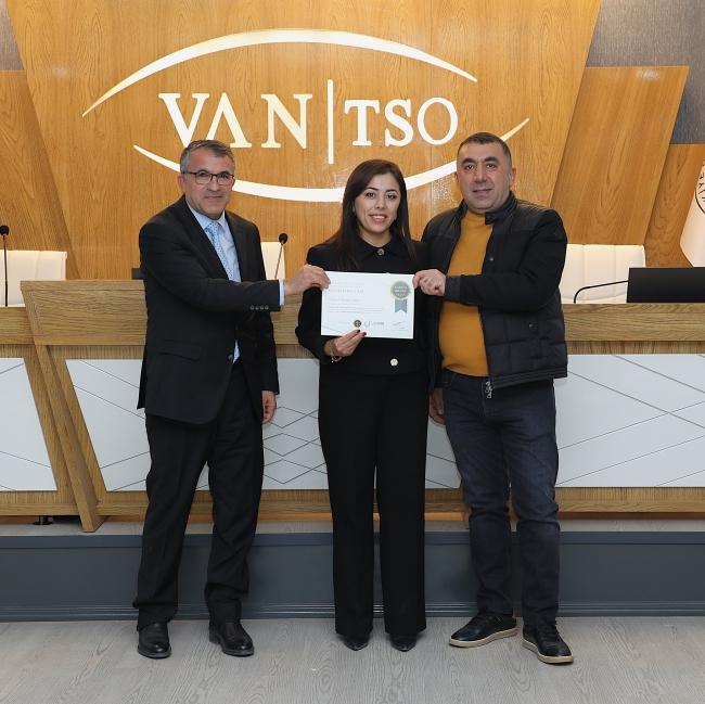 Sertifika Töreni Van TSO'da Hakemler Eğitimi Sertifika Töreni düzenlendi