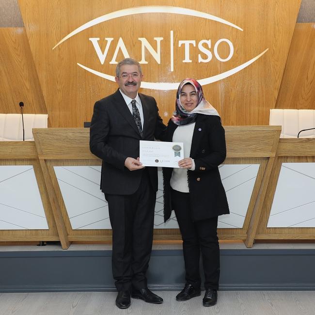 Sertifika Töreni Van TSO'da Hakemler Eğitimi Sertifika Töreni düzenlendi