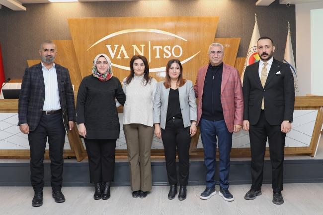 Sertifika Töreni Van TSO'da Hakemler Eğitimi Sertifika Töreni düzenlendi