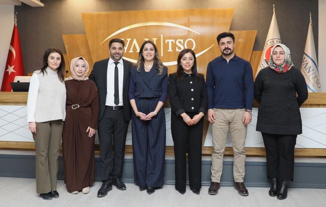 Sertifika Töreni Van TSO'da Hakemler Eğitimi Sertifika Töreni düzenlendi