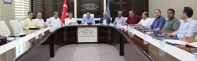TEK SEÇENEK DEMOKRASİ Oda ve Borsalar darbe girişimi için ortak açıklama yaptı
