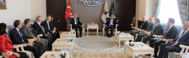 SORUNLAR Bakan Yardımcısı Selim Dursun'a Aktarıldı